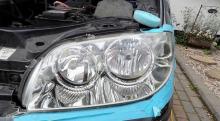 Tips Mudah Bikin Kinclong Lampu Depan Mobil Anda
